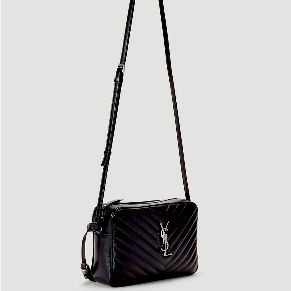 Brand NEW Adorable YSL black purse! 🖤